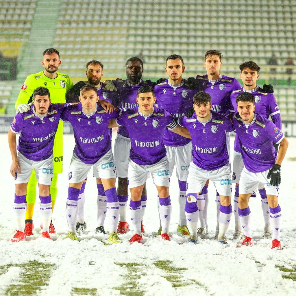 FC Argeș câștigă grupa A și zboară în Sferturile Cupei României